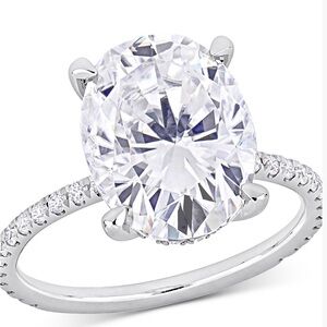 Elegant Moissanite white gold ring